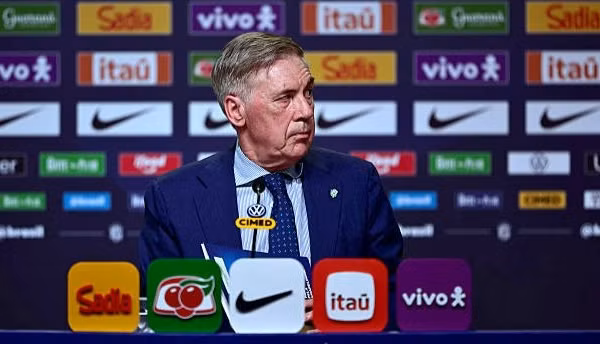 Vị thuyền trưởng của "Selecao" khẳng định tuyệt đối sự tin tưởng dành cho Neymar trước bão dư luận. (Ảnh: CBF)