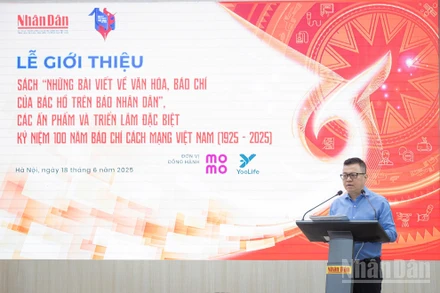 Đồng chí Lê Quốc Minh, Ủy viên Trung ương Đảng, Tổng Biên tập Báo Nhân Dân, Phó Trưởng Ban Tuyên giáo và Dân vận Trung ương, Chủ tịch Hội Nhà báo Việt Nam phát biểu khai mạc buổi lễ.