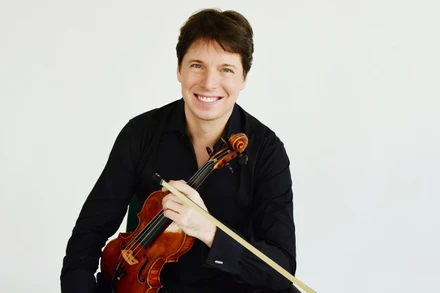 Huyền thoại violin Joshua Bell sẽ biểu diễn tại Việt Nam.