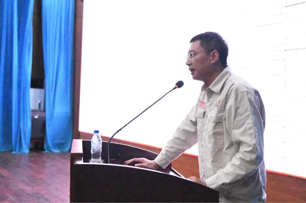 Phó Tổng Giám đốc BSR Mai Tuấn Đạt phát biểu chỉ đạo buổi họp.