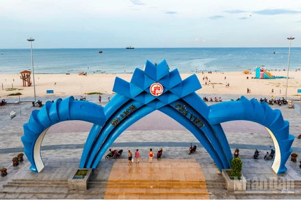 Biển Cửa Việt - một trong những điểm đến hút khách bậc nhất tỉnh Quảng Trị. (Ảnh: THÀNH ĐẠT)