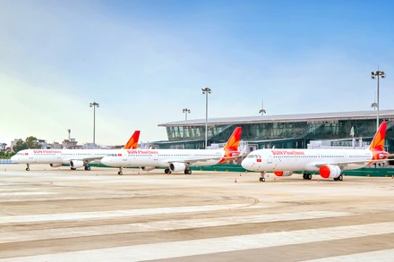 Sun PhuQuoc Airways vừa được Cục Hàng không Việt Nam cấp đồng thời Giấy chứng nhận Người khai thác tàu bay (AOC) và Giấy chứng nhận Tổ chức huấn luyện hàng không (ATO).