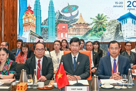 Đoàn Việt Nam tham dự Diễn đàn Du lịch ASEAN 2025.