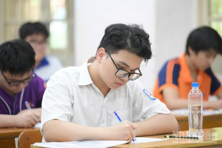 Các điểm thi diễn ra an toàn, nghiêm túc, thực hiện đúng quy chế thi. (Ảnh: THẾ ĐẠI)