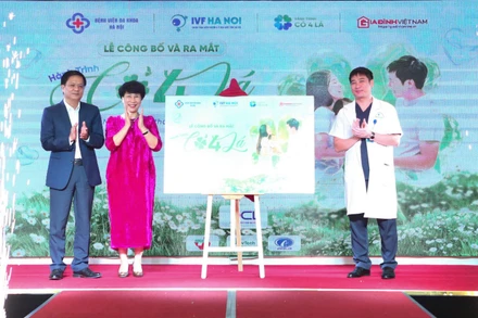 Chương trình “Hành trình cỏ bốn lá” được xác định là hoạt động dài hạn trong việc đồng hành cùng cộng đồng thông qua chuỗi tư vấn, hội thảo, hỗ trợ tâm lý và tài chính cho các gia đình hiếm muộn.