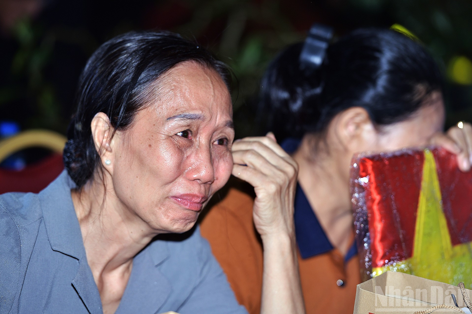 Ngoài ra, các bạn trẻ còn khảo sát, vận động hỗ trợ, đóng góp ngày công xây mới và sửa chữa nhà tình nghĩa, các công trình phục vụ đời sống, sinh hoạt của nhiều gia đình chính sách , thương binh, liệt sĩ, có công với cách mạng, bệnh binh hoàn cảnh khó khăn. ndo_br_miu-4468.jpg