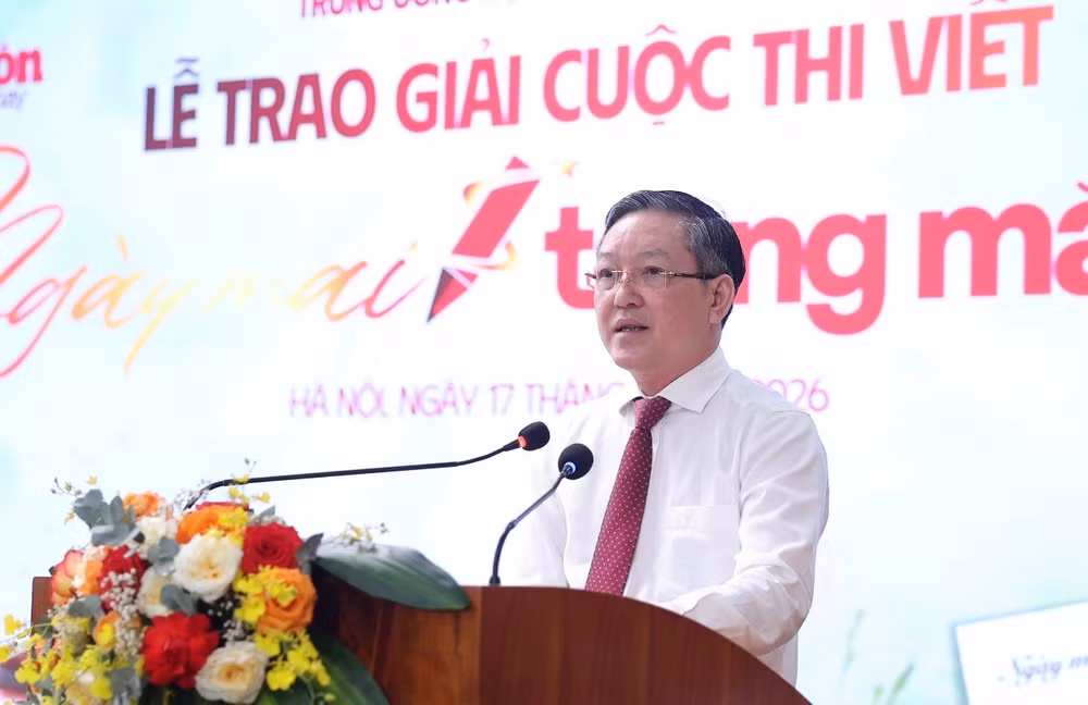 Đồng chí Lương Quốc Đoàn, Ủy viên Trung ương Đảng, Chủ tịch Ban chấp hành Trung ương Hội Nông dân Việt Nam phát biểu tại lễ trao giải.