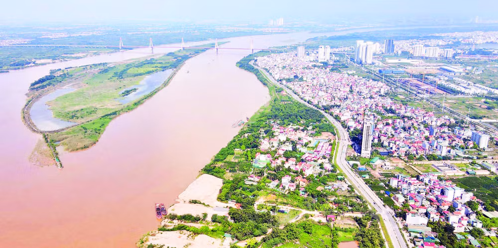 Dự án Trục đại lộ cảnh quan sông Hồng là một trong hai dự án lớn được thành phố Hà Nội triển khai ngay sau khi có Nghị quyết số 258/2025/QH15. (Ảnh ĐĂNG ANH)