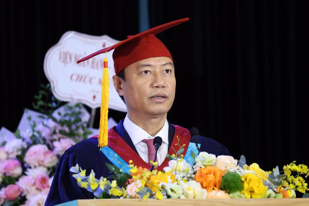 Phó Giáo sư, Tiến sĩ Bùi Đức Thọ, Giám đốc Đại học Kinh tế Quốc dân phát biểu. (Ảnh: NM)