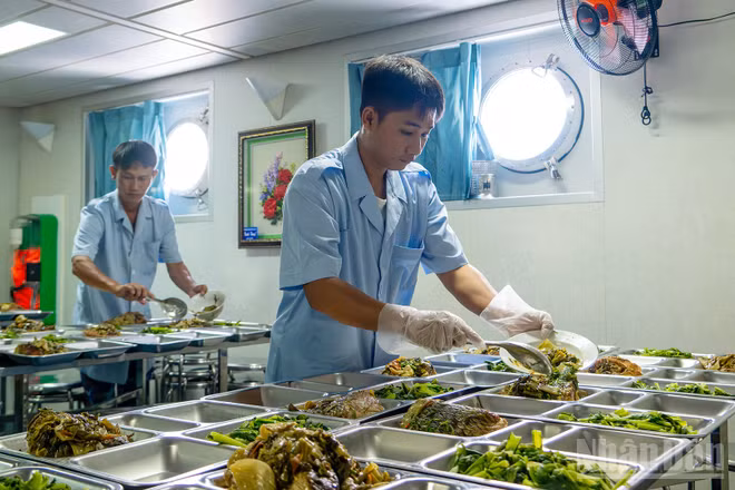 Thành công của chuyến đi, có sự góp công thầm lặng của cán bộ, chiến sĩ làm công tác hậu cần, chăm lo bữa ăn, giấc ngủ, bảo đảm sức khỏe cho các thành viên trong đoàn.
