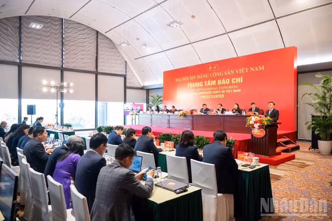 Quang cảnh họp báo quốc tế trước phiên khai mạc Đại hội XIV của Đảng ngày 14/1. (Ảnh: THỦY NGUYÊN)