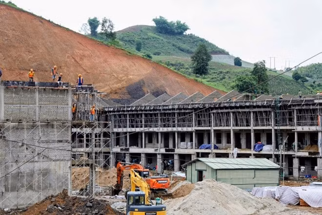 Trên địa bàn tỉnh Điện Biên hiện có nhiều dự án xây dựng Trường nội trú liên cấp cũng cần nguồn cung vật liệu lớn.