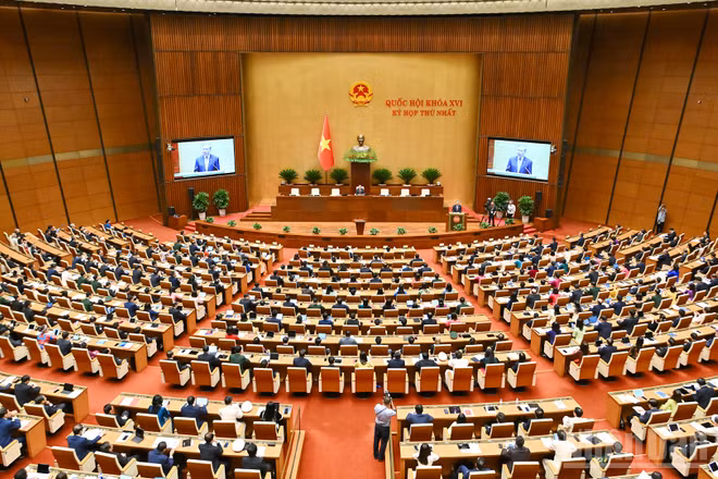 Quang cảnh phiên khai mạc Kỳ họp thứ nhất, Quốc hội khóa XVI.