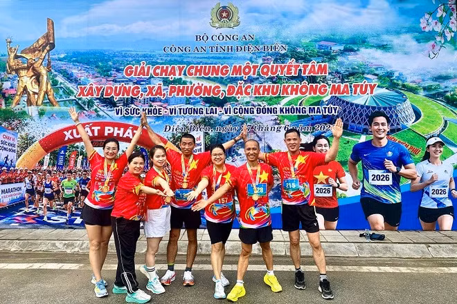 Lần đầu được tổ chức song Giải chạy “Chung một quyết tâm xây dựng xã, phường, đặc khu không ma túy” tại Điện Biên thu hút rất nhiều nhóm chạy trên địa bàn tỉnh Điện Biên.