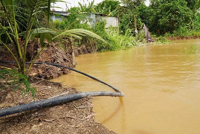 Khu vực sạt lở bờ sông vào tối 13/10, tại ấp Tân Quới, xã Tân Long, tỉnh Đồng Tháp.