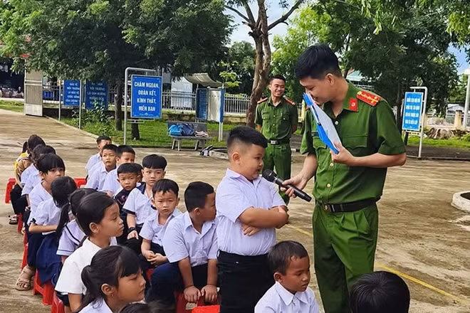 Dấu ấn “Vì nhân dân phục vụ” của Công an xã Ia Rsai