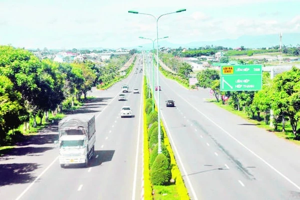 Tuyến cao tốc Liên Khương-Prenn được đưa vào sử dụng hơn 16 năm nay.