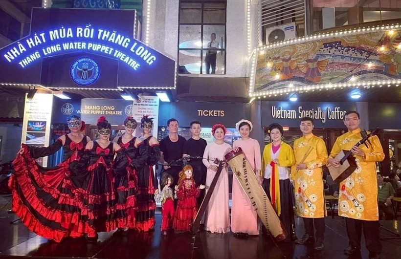 Nhà hát Múa rối Thăng Long là đơn vị “làm không hết việc”. (Ảnh TIẾN LONG)