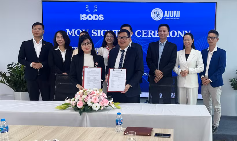 Lễ ký kết Biên bản ghi nhớ hợp tác giữa Công ty Cổ phần Học viện Công nghệ AIUNI và International Society of Data Scientists (ISODS).