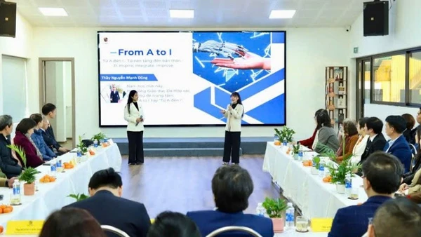 Các đại biểu tham dự hội thảo.