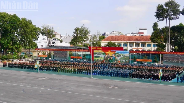 Quang cảnh lễ ra quân.