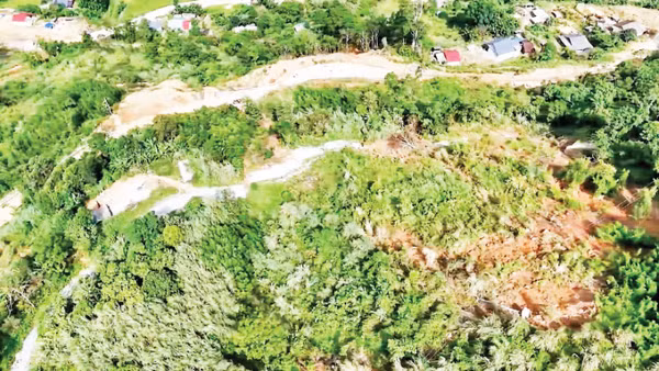 Cung sạt trượt lớn phía trên thôn Khuổi Luông, xã Ba Bể, tỉnh Thái Nguyên.