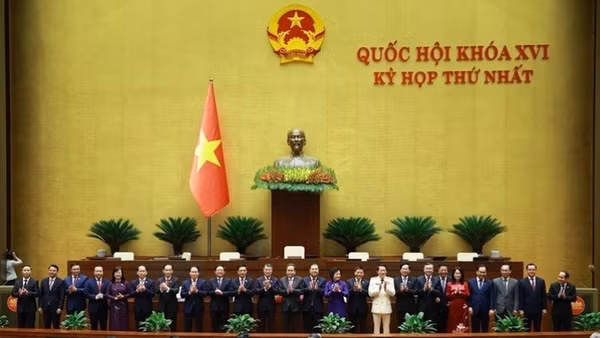 Chủ tịch Quốc hội Trần Thanh Mẫn chúc mừng Thủ tướng, Phó Thủ tướng Chính phủ, Bộ trưởng và thành viên khác của Chính phủ nhiệm kỳ 2026-2031.