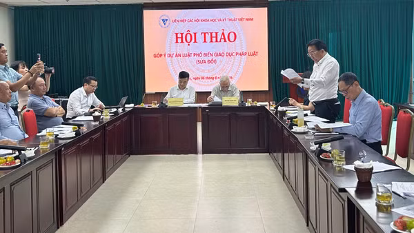 Các đại biểu tham dự hội thảo. (Ảnh: BÍCH LIÊN)