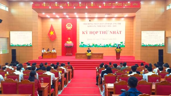 Quang cảnh kỳ họp.