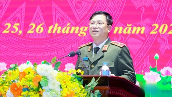 Thiếu tướng Đinh Việt Dũng, Giám đốc Công an tỉnh Nghệ An khai mạc hội nghị và thông báo nội dung cơ bản Hội nghị Công an toàn quốc lần thứ 81.