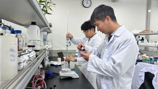 Hoạt động nghiên cứu, phát triển sản phẩm tại Viện Khoa học và Công nghệ Việt Nam-Hàn Quốc (VKIST). (Ảnh ĐỨC TÙNG)