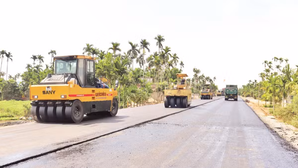 Nút thắt mặt bằng được tháo gỡ, dự án đường ven biển Dung Quất-Sa Huỳnh tăng tốc thi công xuyên kỳ nghỉ lễ.