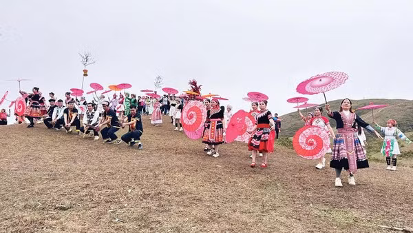 Nhân dân xã Hiệp Lực vui đón xuân mới Bính Ngọ.