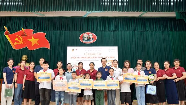 Trường Tiểu học Phú Xuân, Hưng Yên giành Giải Nhất tập thể cho trường học tích cực lan tỏa văn hóa đọc.