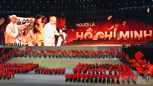 Một tiết mục trong chương trình. (Ảnh: THỦY NGUYÊN)