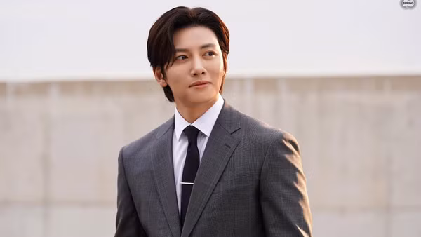 Nam tài tử Ji Chang-wook. (Ảnh: VFDA)