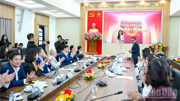 Lễ công bố chương trình Hòa nhạc Ánh sáng - Chào năm mới 2026. (Ảnh: THẾ ĐẠI)