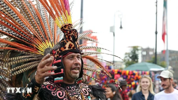 Quang cảnh lễ hội Tlacaxipehualiztli được tái hiện tại thủ đô Mexico City. (Ảnh: TTXVN)