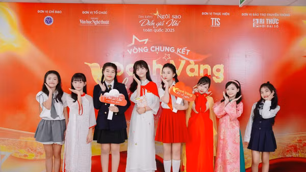 Các thí sinh tại Vòng chung kết “Oanh Vàng Kể Chuyện - Mùa 1”. (Ảnh: Ban tổ chức)