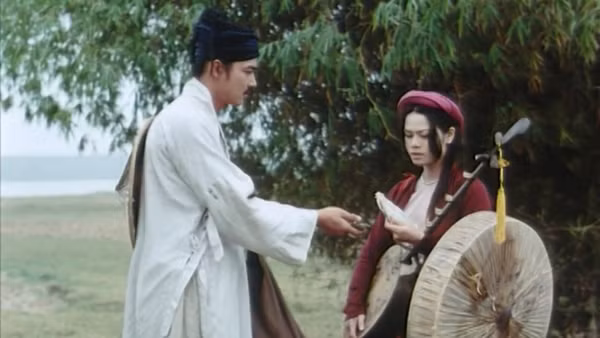 "Long thành cầm giả ca", kịch bản đạt giải Nhất trong cuộc thi sáng tác kịch bản phim nhân dịp Đại lễ 1000 năm Thăng Long - Hà Nội.