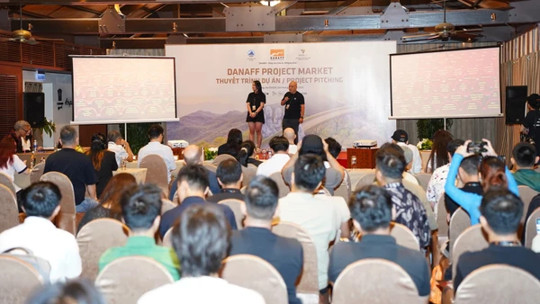 Đạo diễn Chung Chí Công tại buổi pitching (giới thiệu dự án) tại Vườn ươm dự án DANAFF III. (Ảnh: VFDA)