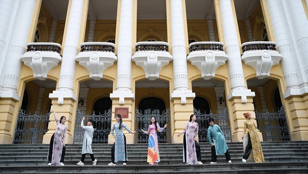 Một cảnh quay trong MV "Phố cổ". (Ảnh: QUÁCH BÌNH)