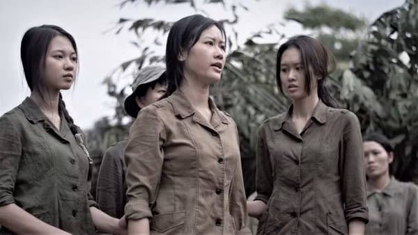 Cảnh trong phim "Bình minh đỏ".