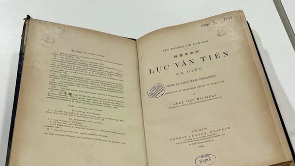Tác phẩm in bằng chữ Quốc ngữ in năm 1883. (Ảnh minh họa: TTXVN)