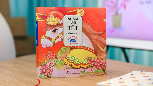 "Nhâm Nhi Tết Bính Ngọ" của Nhà xuất bản Kim Đồng.