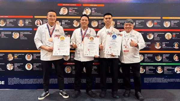 Đội tuyển đầu bếp Hà Nội tại cuộc thi. (Ảnh: Hội đầu bếp Hà Nội cung cấp)
