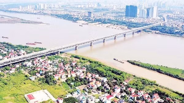Sông Hồng là trục cảnh quan trung tâm của Thủ đô Hà Nội theo đề án quy hoạch tổng thể Thủ đô Hà Nội, tầm nhìn 100 năm (Ảnh ĐĂNG QUANG)