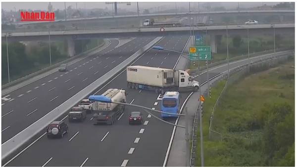 [Video] Phân làn cao tốc, giải pháp giảm ùn tắc, nâng cao an toàn giao thông