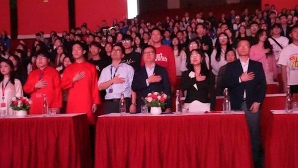 Tổ quốc trong tim: "Hành trình chạm đến trái tim thế hệ trẻ".