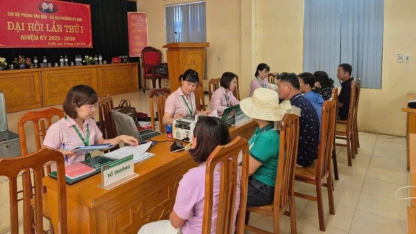 Phòng giao dịch Ngân hàng Chính sách xã hội Hoà Bình duy trì hoạt động các điểm giao dịch trên toàn địa bàn.